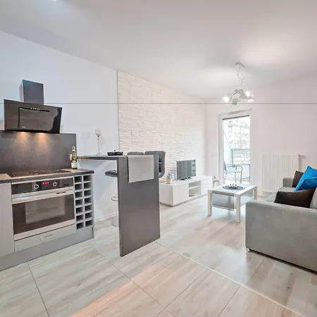 Apartament Homely Place - Parking 7 Poznań