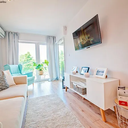 Apartament Homely Place - Parking 7