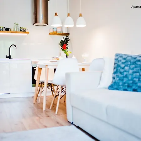 Apartament Homely Place - Parking 7
