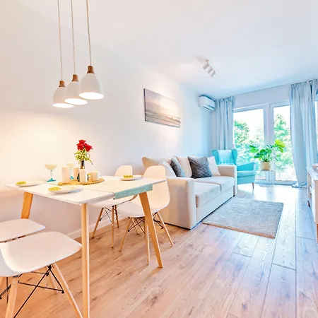 Апартаменты Homely Place - Parking 7 *