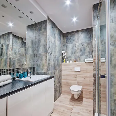 Homely Place - Parking 7 Апартаменты