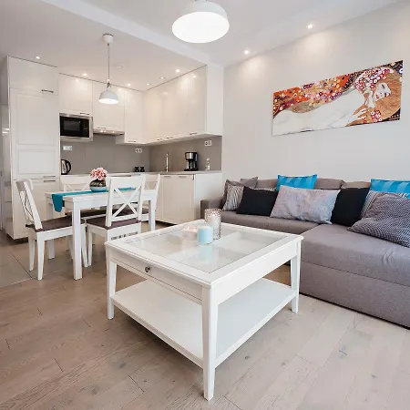 Homely Place - Parking 7 Posen