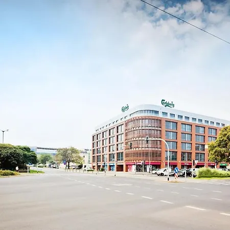 Homely Place - Parking 7 Познань